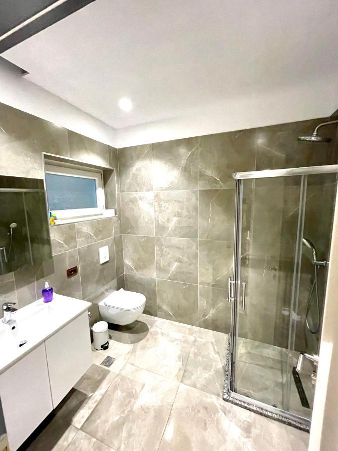 Alb Apartments Tiranë Luaran gambar