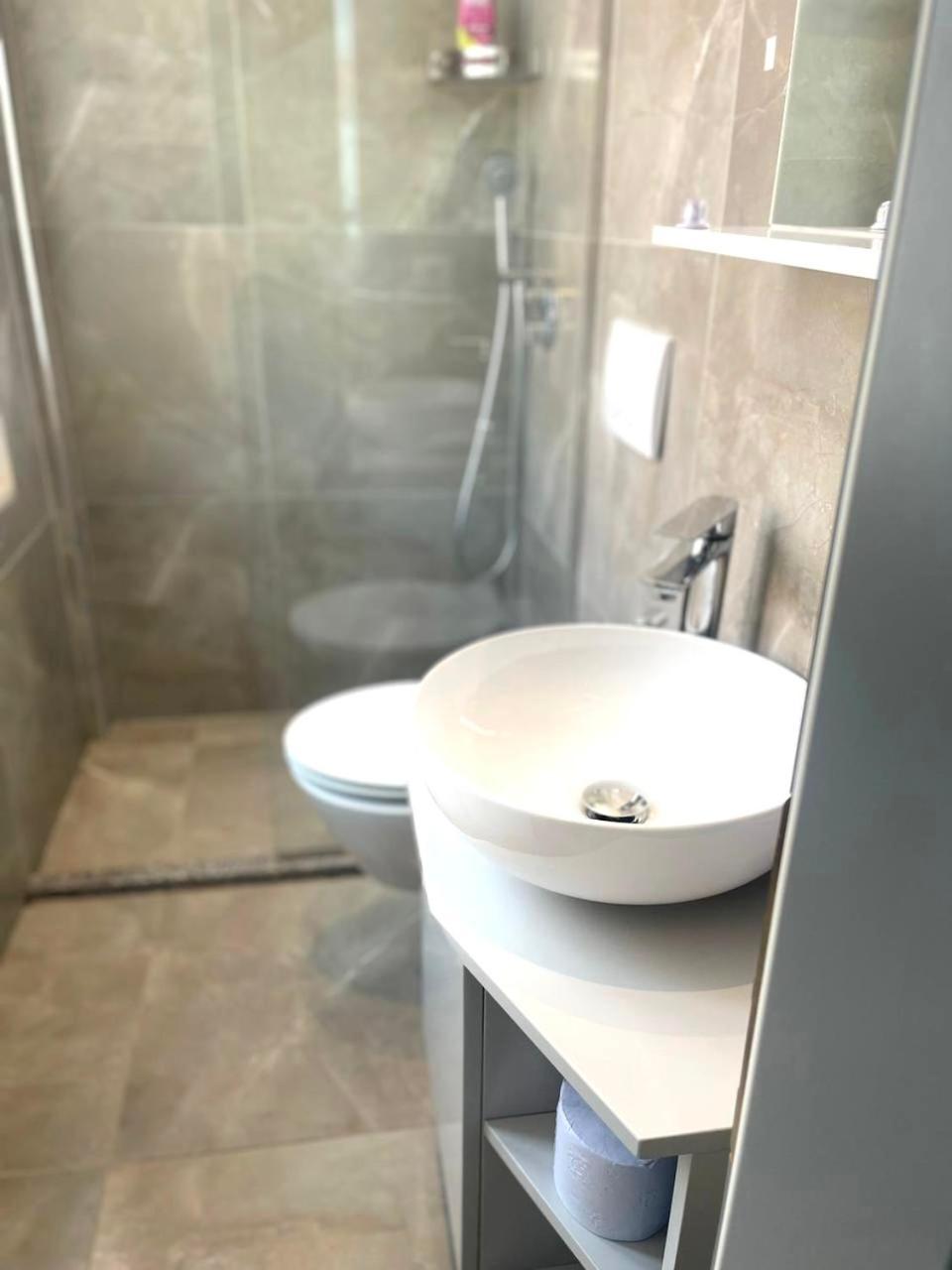 Alb Apartments Tiranë Luaran gambar