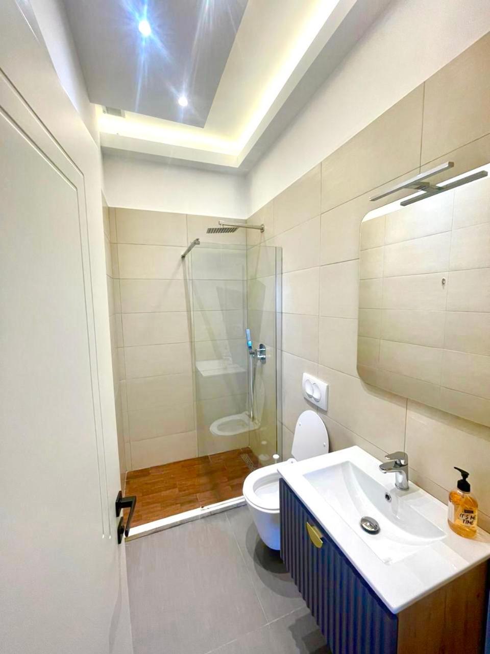 Alb Apartments Tiranë Luaran gambar